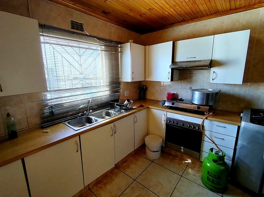 4 Bedroom Property for Sale in Mdantsane Nu 17 Eastern Cape